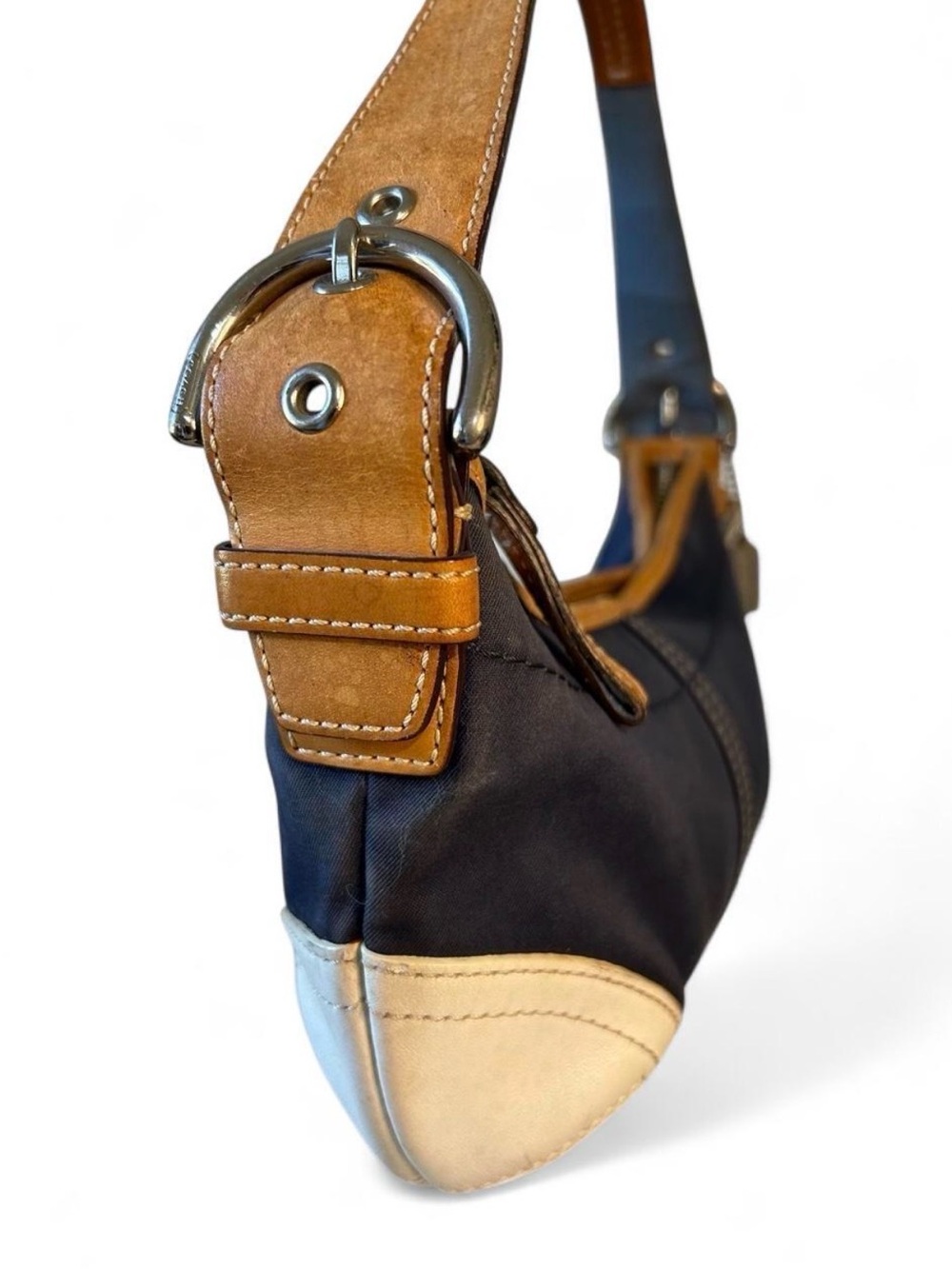 Coach Soho Lynn Vintage Hobo Bag 4431 - Picture 3 of 8